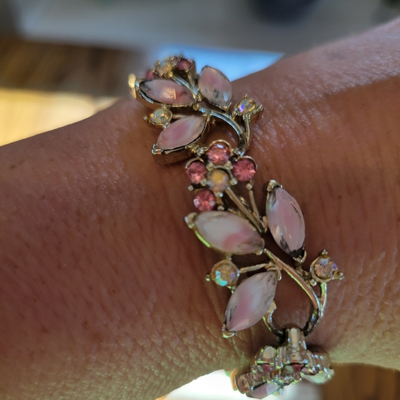Pink & Silver Metal Bracelet ~ Pretty! *Missing a Stone* ~ GUC ~ Vintage? - Picture 5 of 15